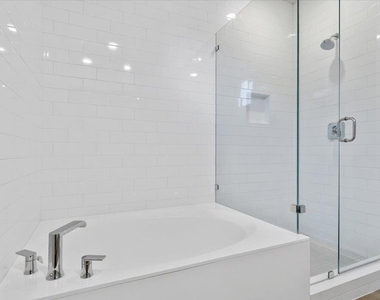 432 Deerpath St - Photo Thumbnail 11
