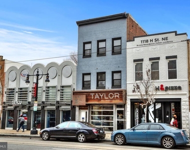 1224 Holbrook Street Ne - Photo Thumbnail 2