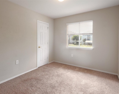 1432 Anise Dr - Photo Thumbnail 16