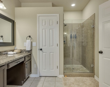6713 Kilt Ct - Photo Thumbnail 19