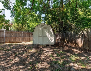 6713 Kilt Ct - Photo Thumbnail 36