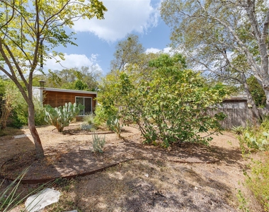 5710 Breezewood Dr - Photo Thumbnail 15