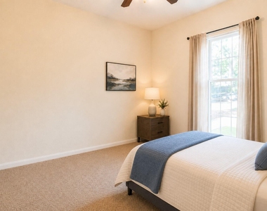 207 Kates Way - Photo Thumbnail 10