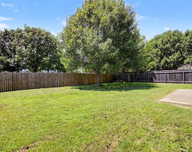 207 Kates Way - Photo Thumbnail 19