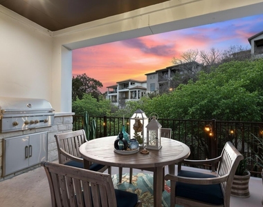 107 Cascading Waters Pl - Photo Thumbnail 12