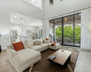 107 Cascading Waters Pl - Photo Thumbnail 11