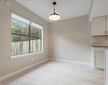9209 Kempler Dr - Photo Thumbnail 7