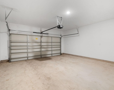 223 Flowers Ave - Photo Thumbnail 21