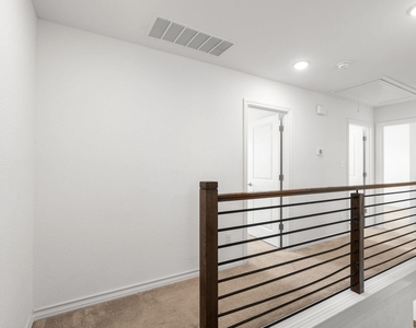 223 Flowers Ave - Photo Thumbnail 15