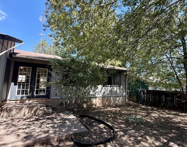 10805 Lanshire Dr - Photo Thumbnail 16