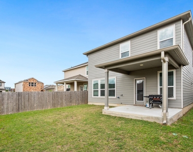 7805 House Finch Dr - Photo Thumbnail 12