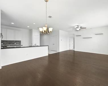 173 Apricot Dr - Photo Thumbnail 7
