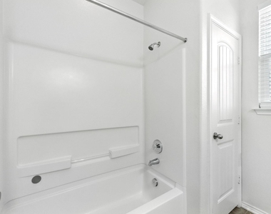 173 Apricot Dr - Photo Thumbnail 24