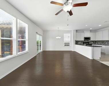 173 Apricot Dr - Photo Thumbnail 5