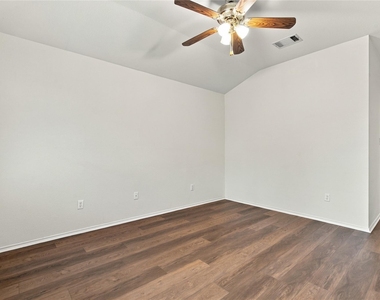 3120 Cohoba Dr - Photo Thumbnail 13