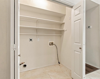 3120 Cohoba Dr - Photo Thumbnail 20