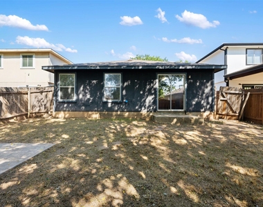 3213 Crownover St - Photo Thumbnail 23