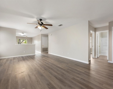 3213 Crownover St - Photo Thumbnail 5