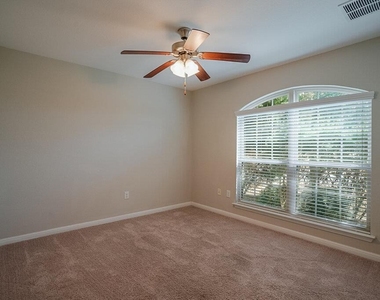 313 Longhorn Cavern Rd - Photo Thumbnail 14