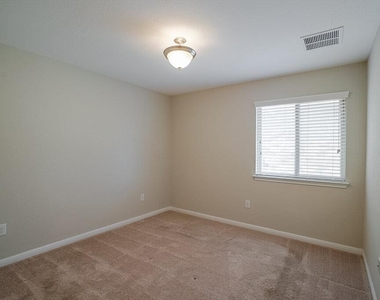 313 Longhorn Cavern Rd - Photo Thumbnail 10
