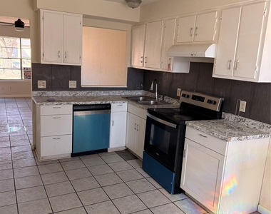 10401 Little Pebble Dr - Photo Thumbnail 2