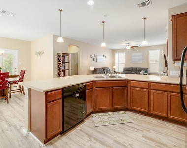 217 Sheepshank Dr - Photo Thumbnail 12