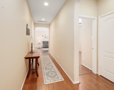217 Sheepshank Dr - Photo Thumbnail 14