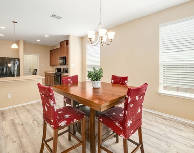 217 Sheepshank Dr - Photo Thumbnail 7