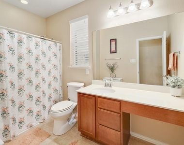 217 Sheepshank Dr - Photo Thumbnail 22