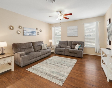 217 Sheepshank Dr - Photo Thumbnail 3