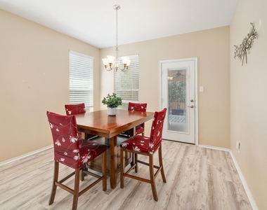 217 Sheepshank Dr - Photo Thumbnail 8