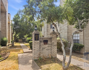 8400 Jamestown Dr - Photo Thumbnail 25