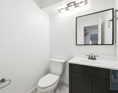 8400 Jamestown Dr - Photo Thumbnail 18