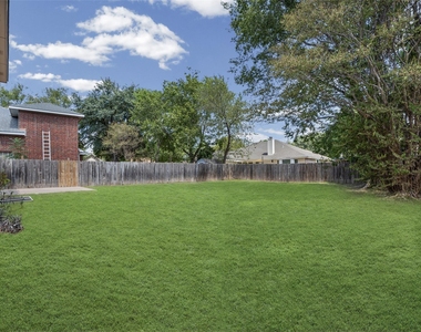 2502 Cynthia Ct - Photo Thumbnail 26