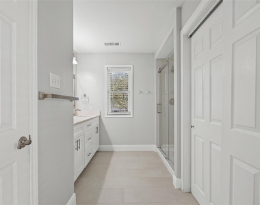 2502 Cynthia Ct - Photo Thumbnail 17