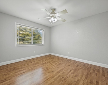 2502 Cynthia Ct - Photo Thumbnail 11