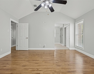 2502 Cynthia Ct - Photo Thumbnail 15