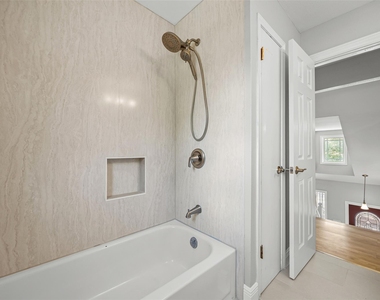 2502 Cynthia Ct - Photo Thumbnail 19