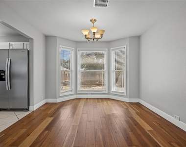 2502 Cynthia Ct - Photo Thumbnail 6