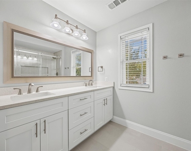 2502 Cynthia Ct - Photo Thumbnail 20
