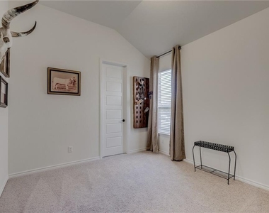 1528 Graford St - Photo Thumbnail 24