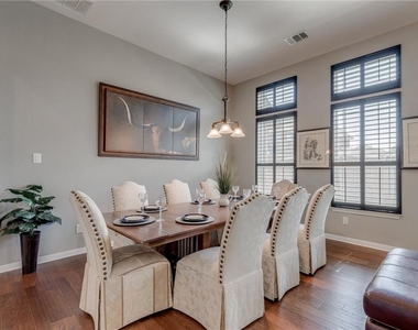 1528 Graford St - Photo Thumbnail 5