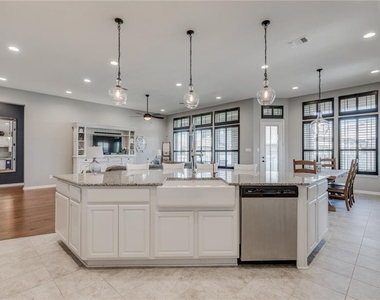 1528 Graford St - Photo Thumbnail 8