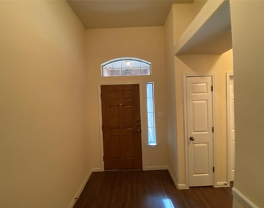1002 Mesquite Hollow Pl - Photo Thumbnail 1