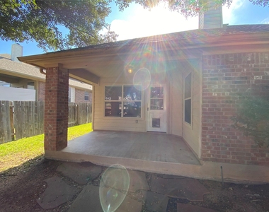 1002 Mesquite Hollow Pl - Photo Thumbnail 33