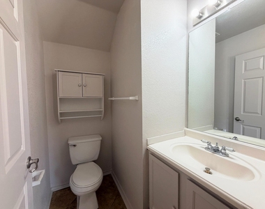 4601 Nuckols Crossing Rd - Photo Thumbnail 5