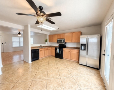 4601 Nuckols Crossing Rd - Photo Thumbnail 3