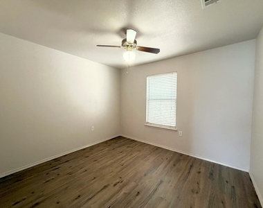 4601 Nuckols Crossing Rd - Photo Thumbnail 11