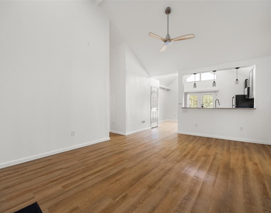 14708 Foy Dr - Photo Thumbnail 3