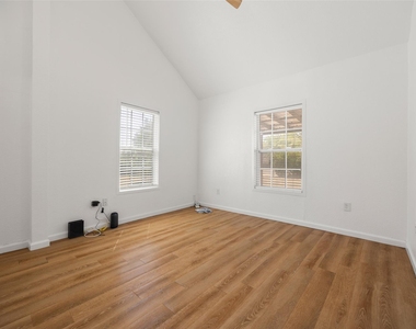 14708 Foy Dr - Photo Thumbnail 8